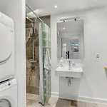 6 Bedroom Beautiful In Kvaerndrup